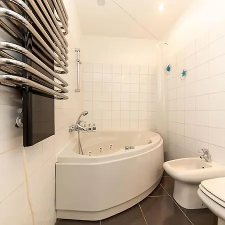 Apartamento Il Nido Nel Cuore Del Centro Storico Luino